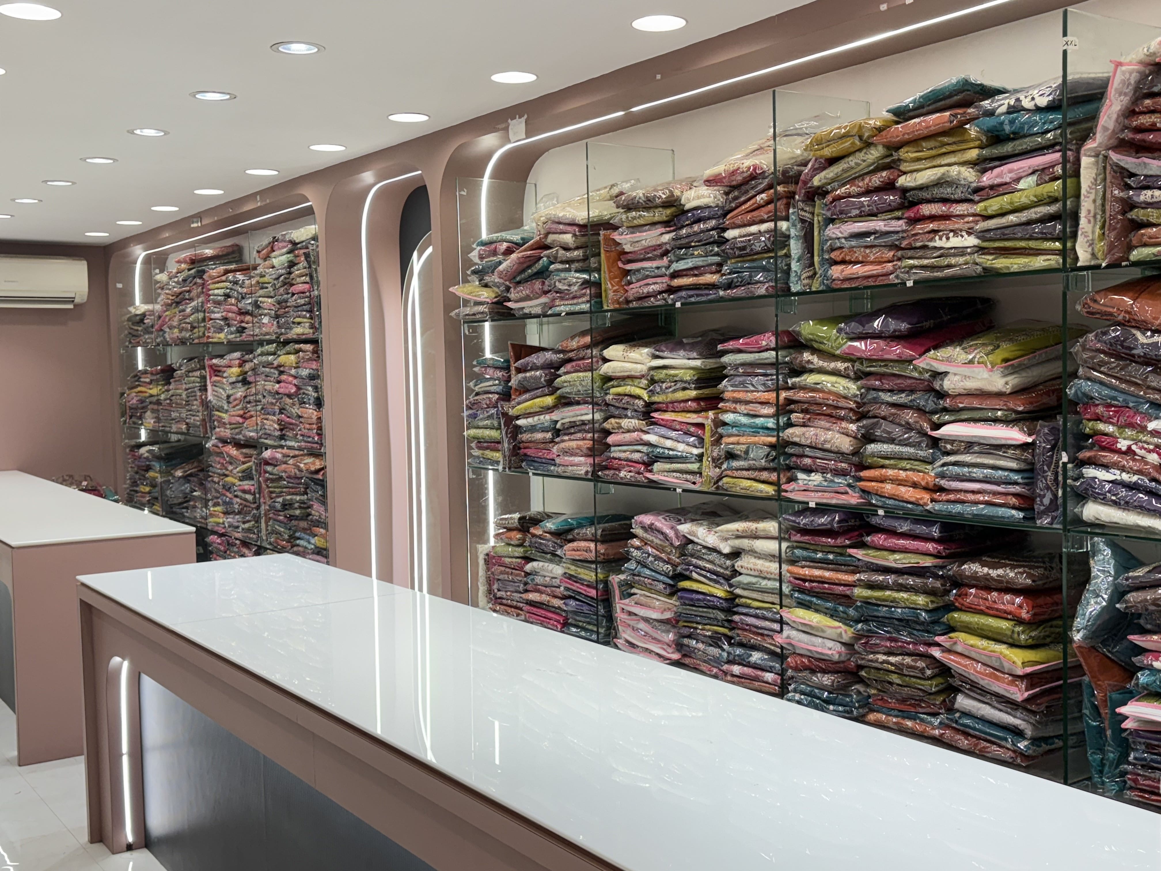 Radhe Beautic Store - Image 2